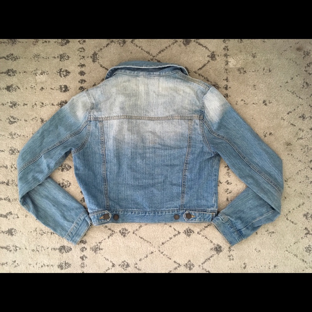 Adorable denim jean jacket